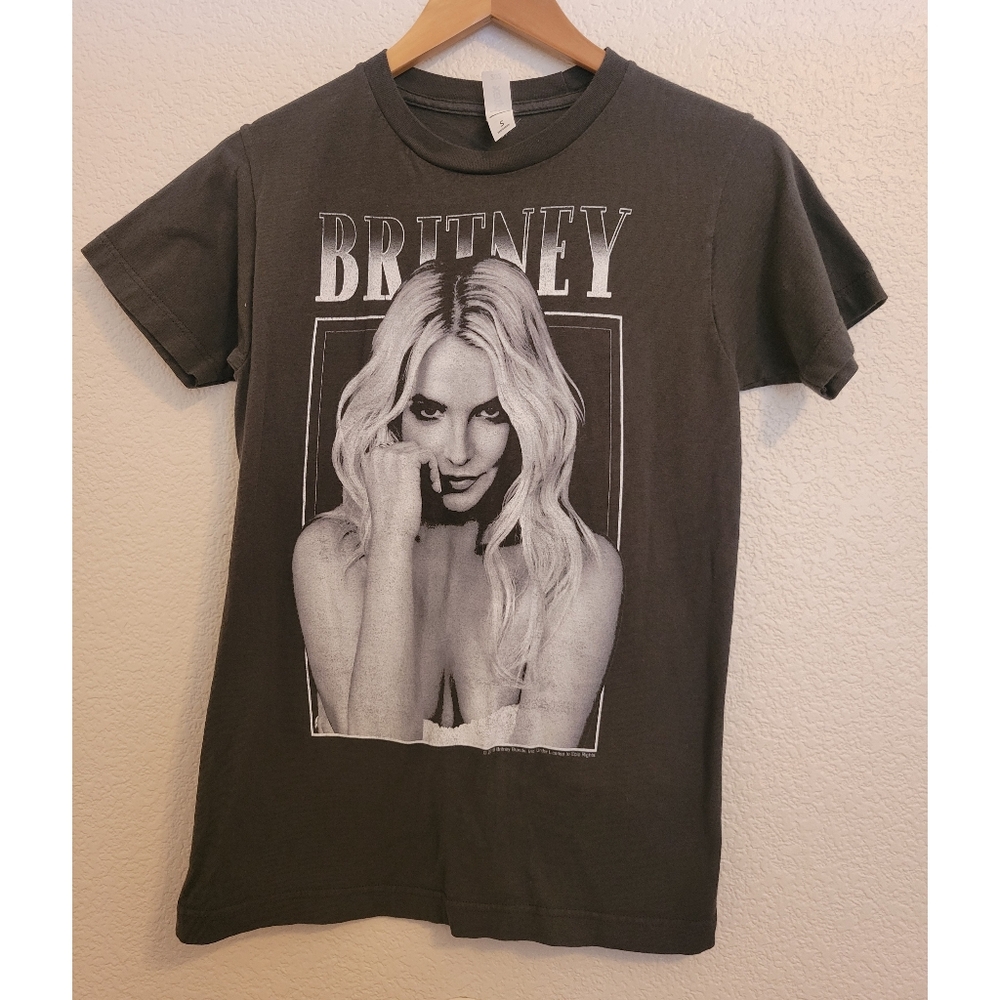Tultex Britney Graphic Tee in Dark Gray Size Small